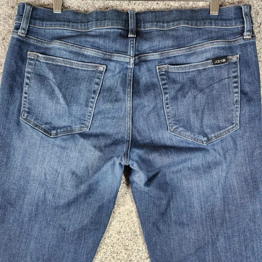 Joe's Jeans Brixton Straight Narrow Mens 36 Medium Wash Stretch EUC Retails $228